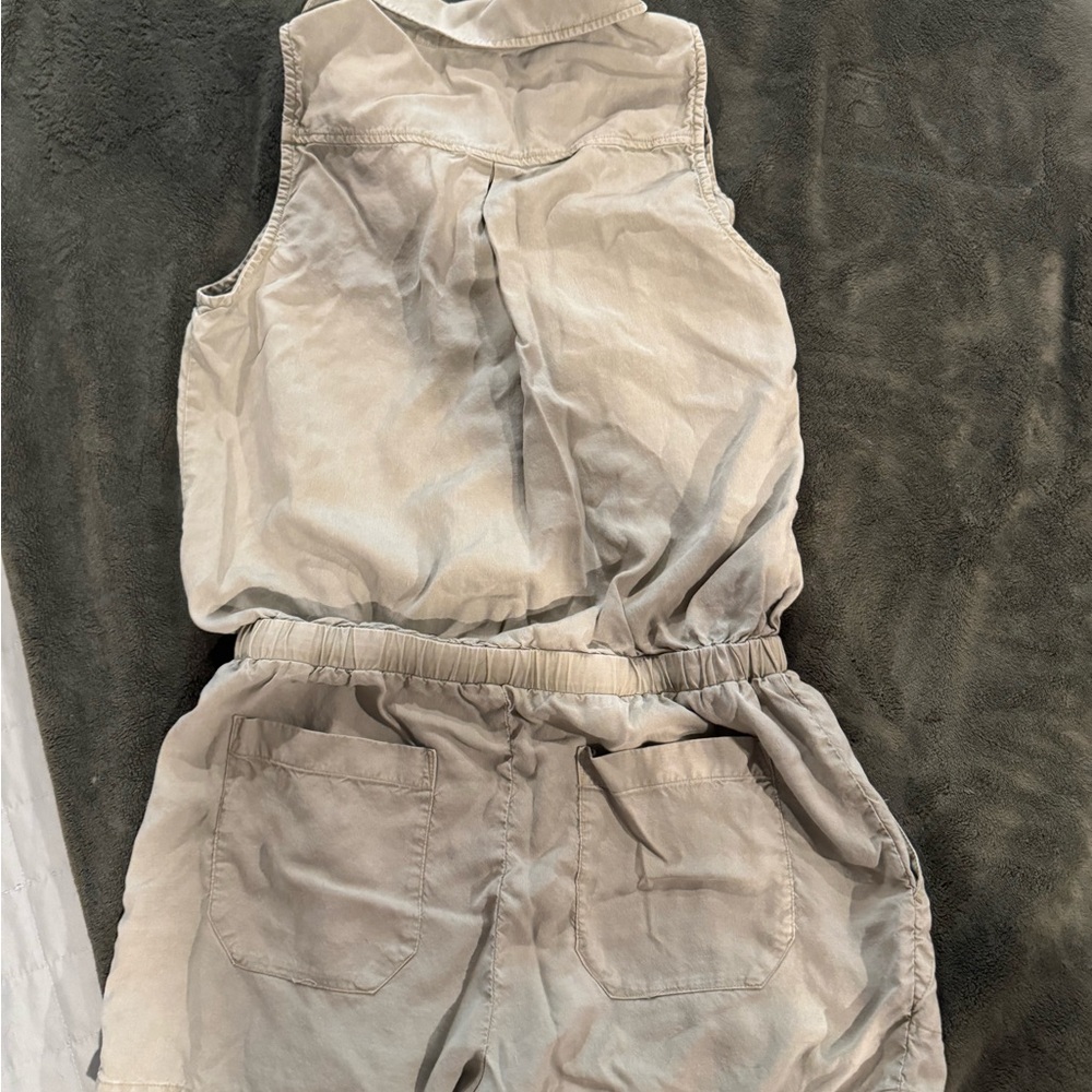 CLOTH & STONE BETTE UTILITY ROMPER - RARE! - Picture 15 of 15